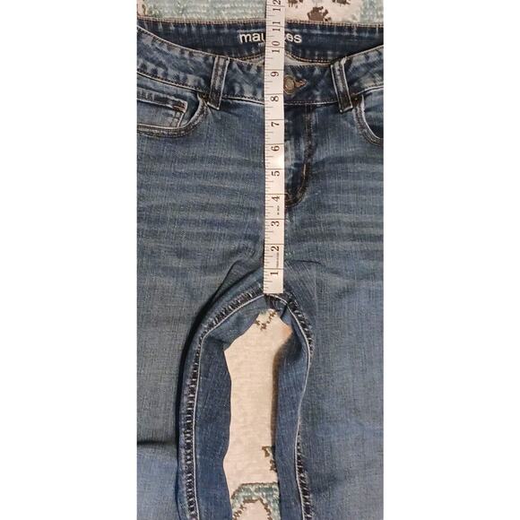 Maurices Jeans Size 4 Short Women Mid Rise Medium Wash Straight Stretch Denim - Picture 4 of 9